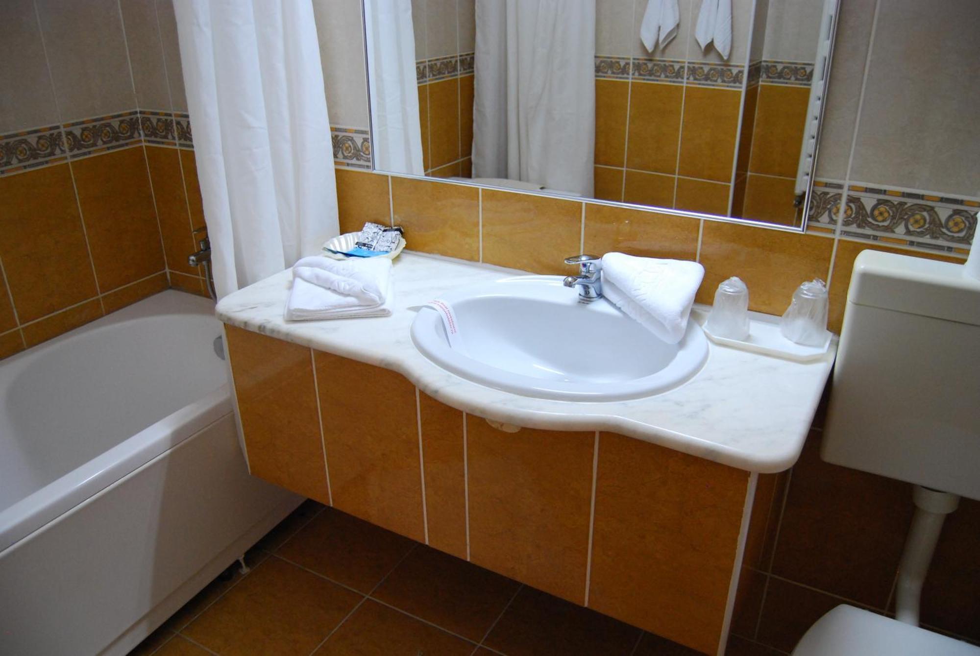 Dali Hotel Нептун Экстерьер фото
