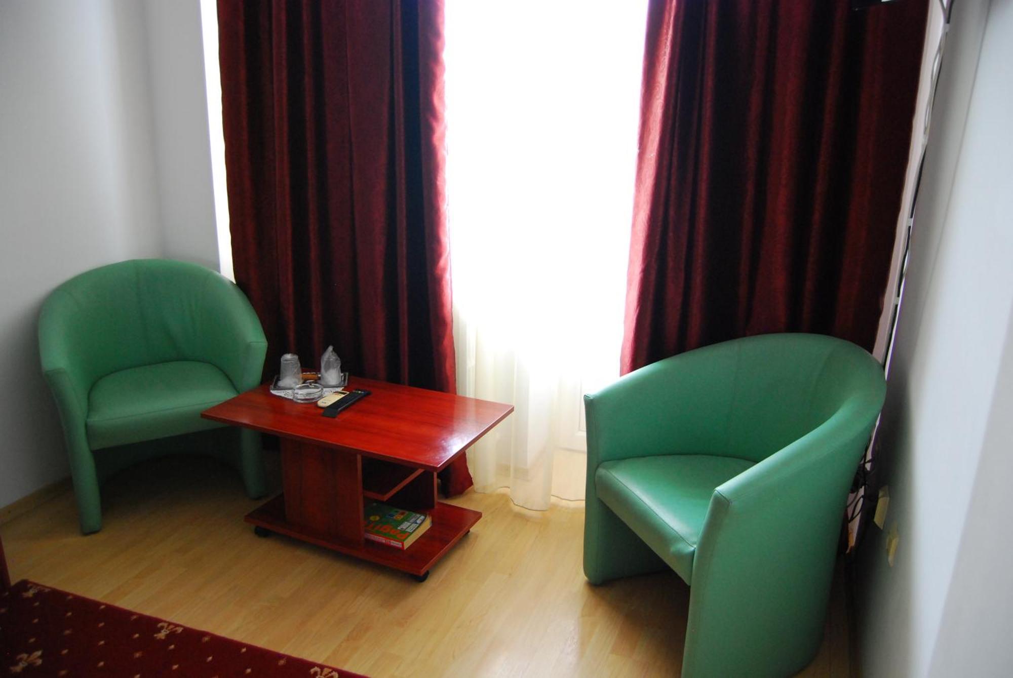 Dali Hotel Нептун Экстерьер фото