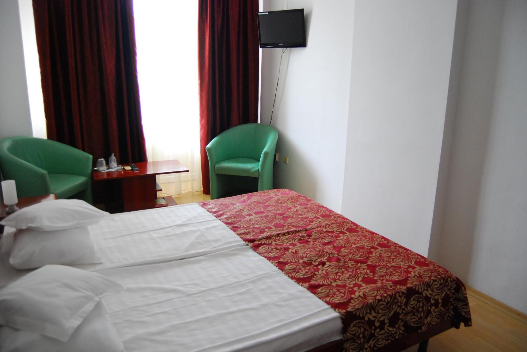 Dali Hotel Нептун Экстерьер фото