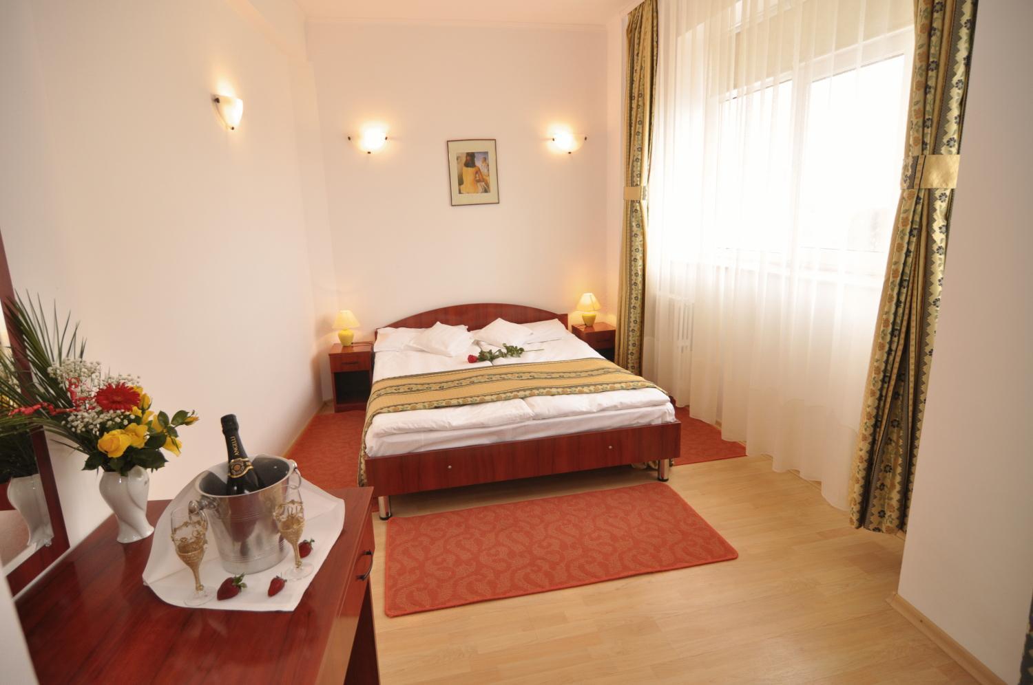 Dali Hotel Нептун Экстерьер фото